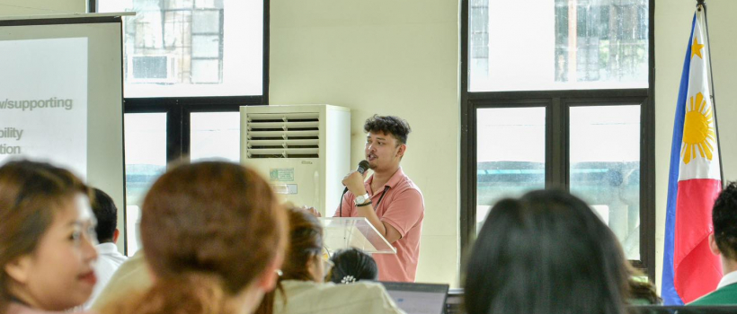 University holds re-echo seminar-workshop on records and archives management.